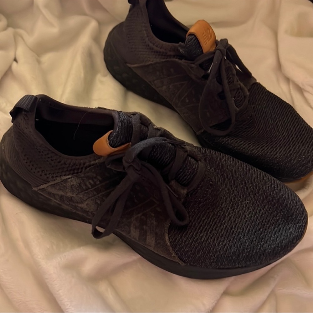 New Balance womens 9.5 - Picture 2 of 2